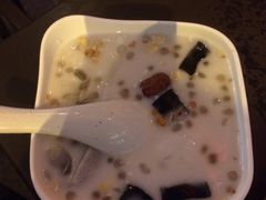 -海口骑楼小吃街