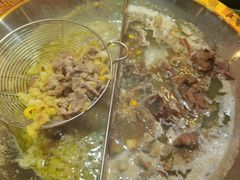 鸳鸯锅-九记潮汕现切鲜牛肉自助火锅(新开铺店)