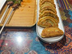 -乡村馕坑肉·烧烤·新疆菜·本地人更爱吃(阿勒泰首店)