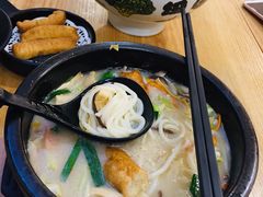 云南小锅米线-云味馆过桥米线(皇庭广场店)