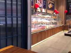 面包甜点陈列柜-巴黎贝甜·生日蛋糕(杭州文二路店)