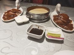 一品烤鸭-湖庭壹品鸭王·传统北京烤鸭·别墅私房菜·庭院宵夜(江宁店)