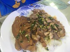 -渝之汇牛肉豌杂面