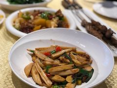 -巴扎美食·新疆菜·西域歌舞表演餐厅(新疆大厦店)