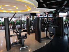 -健龙森俱乐部·游泳·健身·羽毛球综合体育馆
