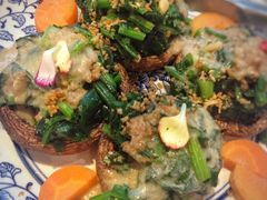 松子菠菜酿口蘑-若蘭慈·无国界素食料理(欢乐海岸店)