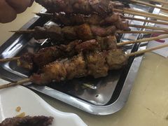 烤羊肉串-天津乾毓德饭庄·清真传统炒菜·海鲜烧烤(咸阳路店)
