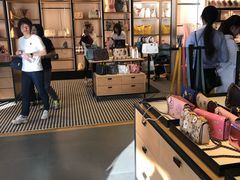-COACH蔻驰(百联奥特莱斯广场店)
