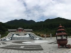 -九鼎铁刹山风景区