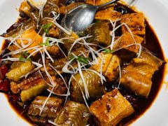 黑蒜鳗鳞烧海水豆腐-船歌·鱼水饺青岛菜(闽江二路店)