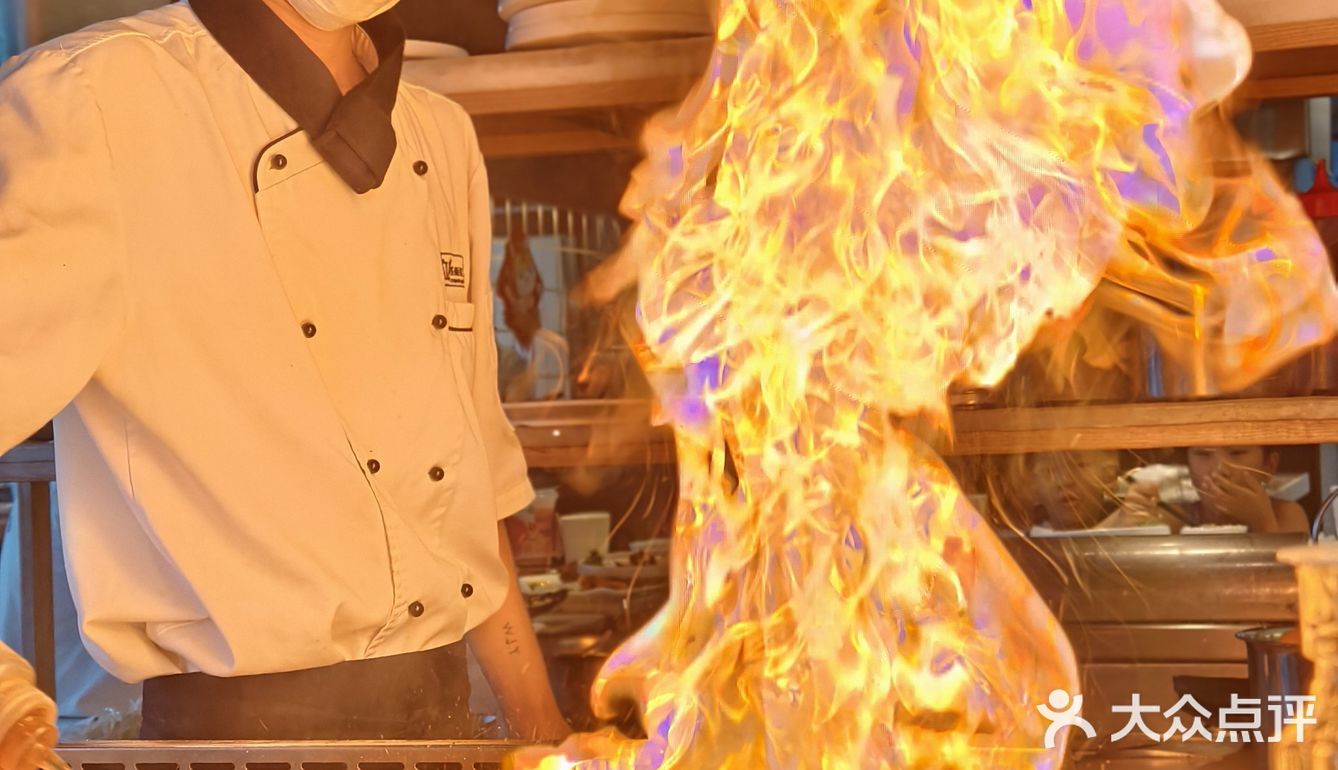 烟火中的激情与温情