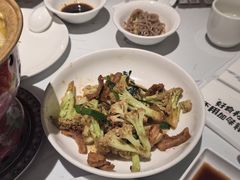 -关东小磨东北菜(漕河泾印象城店)