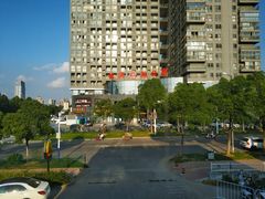 -麦当劳(长江西路得来速店)