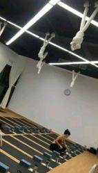 -LU YOGA（露瑜伽）专业瑜伽馆