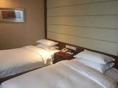 -南京金鹰皇冠假日酒店