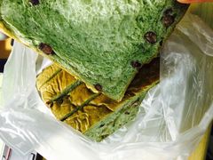 抹茶红豆土司-Juicy Bakery(大学路店)