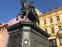 -耶拉契奇总督广场