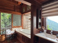 -三亚亚龙湾人间天堂鸟巢度假村