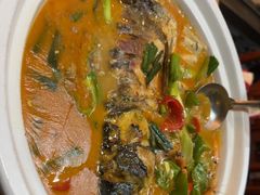 招牌鱼头泡饭-明丰小渔馆(明月路店)