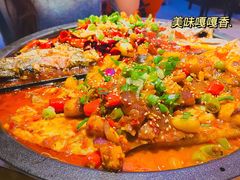 -鸣记脆皮烤鱼·海鲜烤鱼(三八广场店)