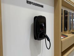 -理想汽车(世纪汇店)