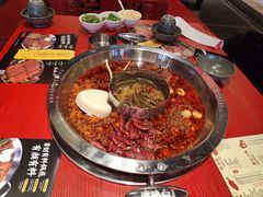 谭鸭血红锅底-谭鸭血老火锅(漳州路店)