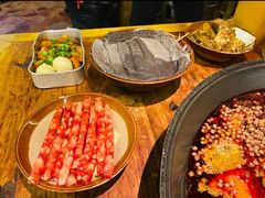 -二荆条·蜀鲜汇城市森林火锅