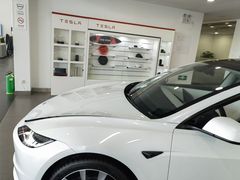 -TESLA 特斯拉(北京南四环中路特斯拉中心)