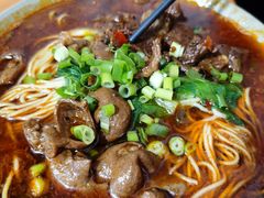 红烧肥肠面-丁丁猫重庆小面(徐州路店)