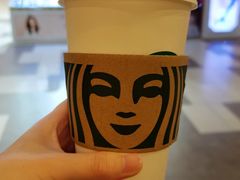 -星巴克(上海虹桥新天地二店)