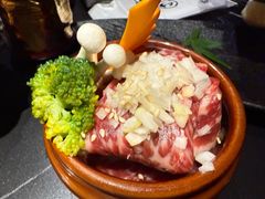 -山川小町·极番烧肉(新地假日广场店)