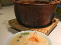 砂锅海鲜粥-汤城小厨•粤菜•靓汤(金宝街店)