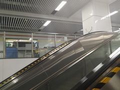-盈丰路(地铁站)