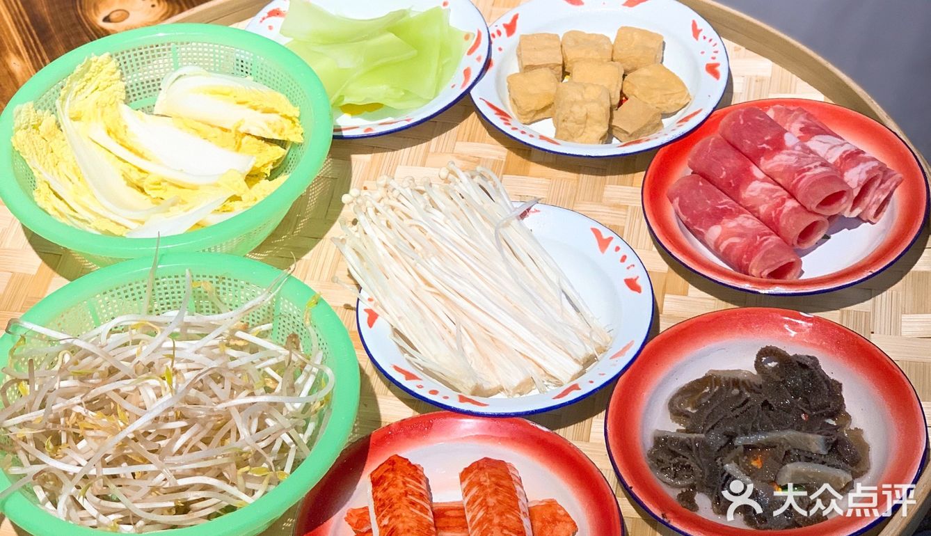 北京路的超大盘麻辣烫，真的绝了
