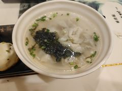 砂锅鲜肉小馄饨-糊涂生煎(滴翠路店)