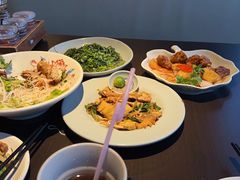 -大头虾越式风味餐厅(光明广场店)