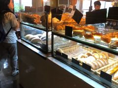 面包甜点陈列柜-仙峰天然面包(迎宾路店)