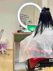 -奇怪的独角兽亲子理发沙龙