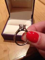 -威德钻石-克拉钻大本营(南京东路店)