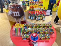 -m豆巧克力世界(上海世茂广场店)