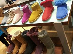 -UGG(燕莎奥特莱斯购物中心店)