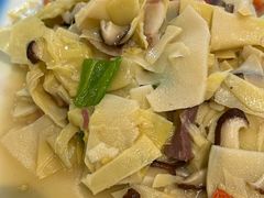 -缘来聚·徽菜名店(黄山宏村店)