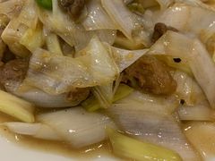 葱爆肉-清真·玛丽亚新疆菜主题餐厅(浙江中路店)
