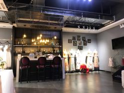 -艾米丽婚纱礼服