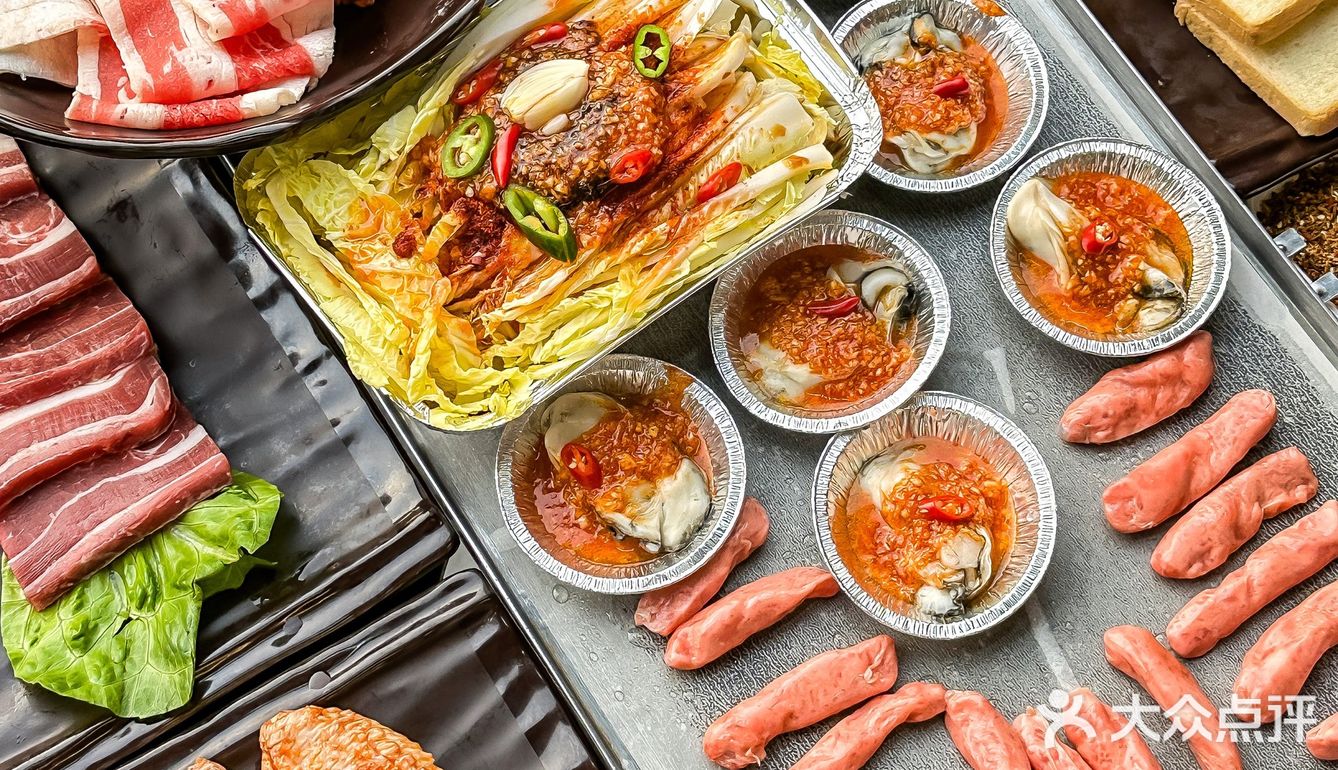 巷子里的宝藏烤肉店💁🏻‍♂️这烤肥牛简直香迷糊了🤤 