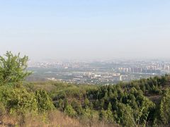 -鬼笑石后山停车场