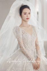-艾米丽婚纱礼服