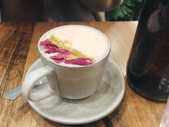 -FLOVIE FLORIST CAFE