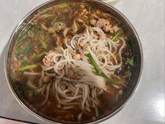 -正宗杨记普洱酸醋米线(总店)
