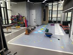 -跃动游泳健身俱乐部(新华传媒店)